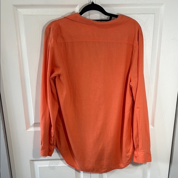 Babaton utility Relaxed Button Down Shirt Notched Collar - Picture 4 of 12